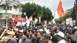 Demo Warga Prigen, Tolak Alih Fungsi Hutan Tretes, Mari Selamatkan Air Bumi Alam Kita